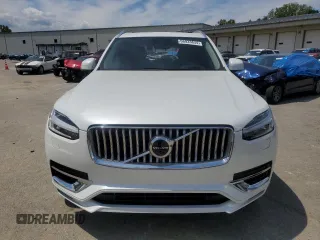 2024 Volvo XC90 Ultimate Bright Theme with VIN YV4062PF3R1200508, listed as a Copart auction lot 66933834 with 5,651 mi miles and Salvage Title. Bid and sale history available at carsss.com. Image 5.