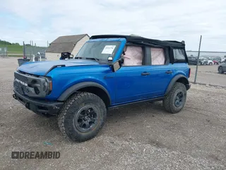 2021 Ford Bronco z VIN 1FMEE5DHXMLA78970, wystawiony jako IAAI lot #42316756 z przebiegiem 35 668 mil mil oraz . Historia ofert i sprzedaży dostępna na DreamBid. Obrazek 2.