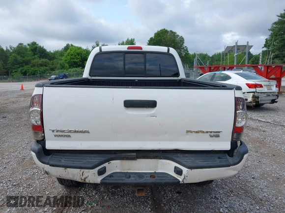 2013 Toyota Tacoma PreRunner z VIN 5TFKU4HN6DX003129, wystawiony jako IAAI lot #42190939 z przebiegiem 206 404 mil mil oraz . Historia ofert i sprzedaży dostępna na DreamBid. Obrazek 16.