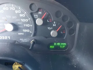 2004 Ford Explorer XLT z VIN 1FMZU73K94UA17150, wystawiony jako IAAI lot #41779771 z przebiegiem 319 144 mil mil oraz . Historia ofert i sprzedaży dostępna na DreamBid. Obrazek 16.