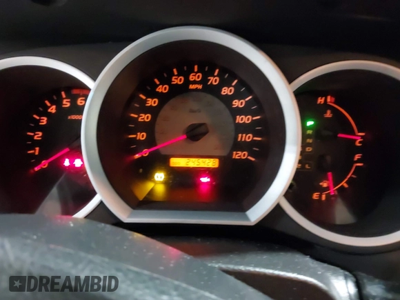 2007 Toyota Tacoma with VIN 5TELU42N47Z426804, listed as a IAAI auction lot 41543032 with 245,428 mi miles and . Bid and sale history available at DreamBid. Image 7.