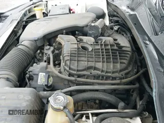 2013 Chrysler 300 C с VIN 2C3CCAEG8DH606085, выставлен на аукционе IAAI как лот 41532017 с пробегом 188 049 миль миль и . История ставок и продаж доступна на DreamBid. Изображение 19.