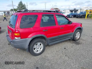 2002 Ford Escape XLT Choice с VIN 1FMCU04142KB77352, выставлен на аукционе IAAI как лот 42274678 с пробегом 175 473 миль миль и . История ставок и продаж доступна на DreamBid. Изображение 4.