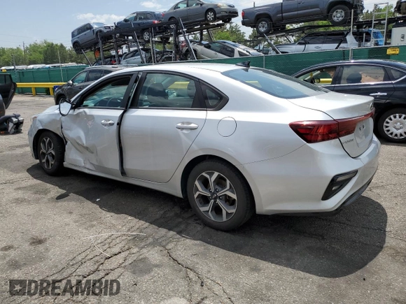 2021 Kia Forte LXS z VIN 3KPF24AD1ME334550, wystawiony jako Copart lot #58442565 z przebiegiem 63 556 mil mil oraz Szkoda całkowita • Salvage title. Historia ofert i sprzedaży dostępna na DreamBid. Obrazek 2.