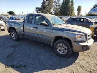 2010 Dodge Dakota с VIN 1D7CE2BK4AS115267, выставлен на аукционе Copart как лот 82154514 с пробегом 25 409 миль миль и Списание • Salvage title. История ставок и продаж доступна на DreamBid. Изображение 4.