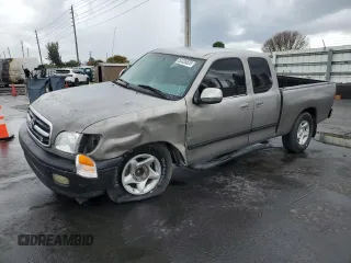 2001 Toyota Tundra SR5 with VIN 5TBRT34181S130490, listed as a Copart auction lot 52335525 with 192,776 mi miles and Salvage Title. Bid and sale history available at carsss.com. Image 1.