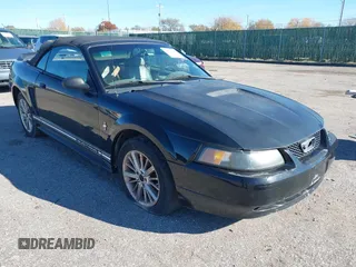 2000 Ford Mustang z VIN 1FAFP4444YF197862, wystawiony jako IAAI lot #40812949 z przebiegiem Nie podano mil oraz . Historia ofert i sprzedaży dostępna na DreamBid. Obrazek 1.