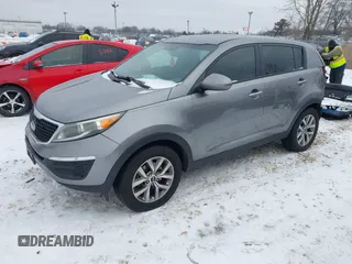 2016 Kia Sportage LX with VIN KNDPB3AC2G7847526, listed as a IAAI auction lot 41326209 with 202,657 mi miles. Bid and sale history available at carsss.com. Image 2.