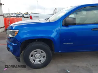 2018 Chevrolet Colorado 2WD Work Truck z VIN 1GCHSBEA8J1300911, wystawiony jako IAAI lot #42543557 z przebiegiem 73 896 mil mil oraz . Historia ofert i sprzedaży dostępna na DreamBid. Obrazek 17.