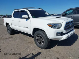 2017 Toyota Tacoma SR5 with VIN 5TFCZ5AN1HX121942, listed as a IAAI auction lot 42341319 with 74,164 mi miles and . Bid and sale history available at DreamBid. Image 1.