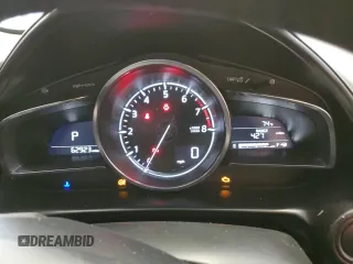 2019 Mazda CX-3 Grand Touring z VIN JM1DKDD72K1401203, wystawiony jako Copart lot #56408335 z przebiegiem 62 923 mil mil oraz Szkody całkowita. Historia ofert i sprzedaży dostępna na DreamBid. Obrazek 9.