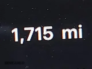 2025 Tesla Model 3 Long Range z VIN 5YJ3E1EA0SF906935, wystawiony jako IAAI lot #41915554 z przebiegiem 1 715 mil mil oraz . Historia ofert i sprzedaży dostępna na DreamBid. Obrazek 15.