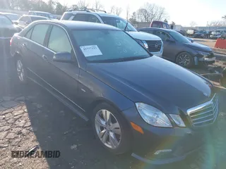 2011 Mercedes-Benz E-Class E 350 Luxury BlueTEC with VIN WDDHF2EB5BA350475, listed as a IAAI auction lot 41777123 with 154,730 mi miles. Bid and sale history available at carsss.com. Image 1.
