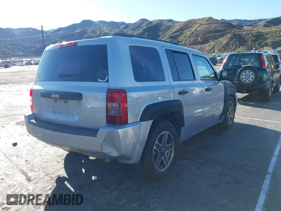 2009 Jeep Patriot Sport with VIN 1J4FT28A99D155530, listed as a IAAI auction lot 41753248 with 194,518 mi miles and . Bid and sale history available at DreamBid. Image 4.