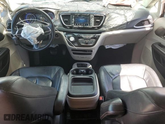 2020 Chrysler Pacifica Touring L with VIN 2C4RC1BG2LR209328, listed as a Copart auction lot 55634475 with 156,604 mi miles and Salvage title. Bid and sale history available at DreamBid. Image 8.