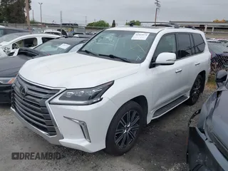 2018 Lexus LX 570 z VIN JTJHY7AX6J4265951, wystawiony jako IAAI lot #41919574 z przebiegiem 59 314 mil mil oraz . Historia ofert i sprzedaży dostępna na DreamBid. Obrazek 2.