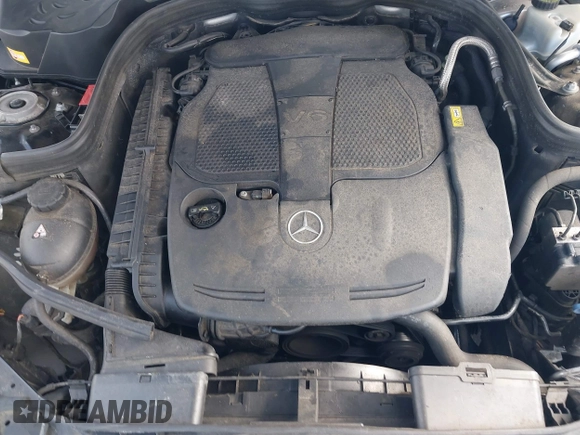 2014 Mercedes-Benz E-Class E 350 Luxury with VIN WDDHF8JB7EB069253, listed as a IAAI auction lot 41571265 with 174,699 mi miles. Bid and sale history available at carsss.com. Image 10.