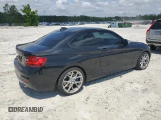 2015 BMW 2 Series M235i with VIN WBA1J7C59FV289292, listed as a Copart auction lot 54990895 with 156,750 mi miles and Clean Title. Bid and sale history available at carsss.com. Image 3.