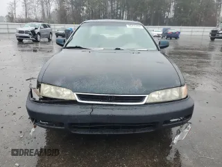 1996 Honda Accord EX with VIN 1HGCD5656TA174575, listed as a Copart auction lot 86435334 with 217,784 mi miles and Salvage Title. Bid and sale history available at DreamBid. Image 5.