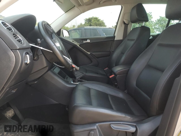 2013 Volkswagen Tiguan S with VIN WVGAV3AX6DW588083, listed as a Copart auction lot 60114965 with 109,318 mi miles and Salvage title. Bid and sale history available at DreamBid. Image 7.