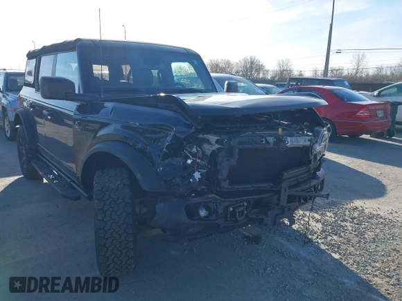 2022 Ford Bronco with VIN 1FMDE5BH9NLB25616, listed as a IAAI auction lot 41858725 with 34,162 mi miles. Bid and sale history available at carsss.com. Image 1.