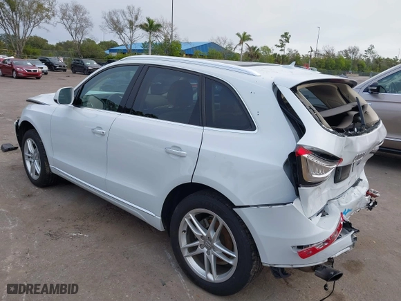 2017 Audi Q5 Premium Plus with VIN WA1L2AFP7HA027648, listed as a IAAI auction lot 41113860 with 84,203 mi miles. Bid and sale history available at carsss.com. Image 3.