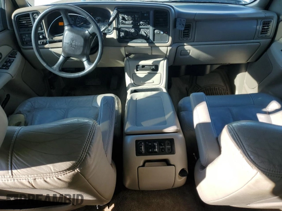 2002 Chevrolet Suburban LT with VIN 1GNFK16Z22J140703, listed as a Copart auction lot 41691065 with 234,596 mi miles and Salvage Title. Bid and sale history available at carsss.com. Image 8.