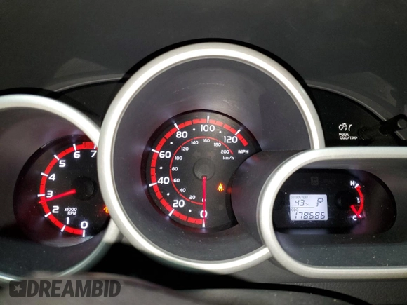 2011 Toyota Matrix z VIN 2T1KU4EE6BC542253, wystawiony jako Copart lot #48329545 z przebiegiem 178 686 mil mil oraz Szkoda całkowita • Salvage title. Historia ofert i sprzedaży dostępna na DreamBid. Obrazek 9.