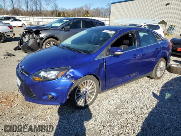 2014 Ford Focus Titanium with VIN 1FADP3J27EL410059, listed as a Copart auction lot 41634085 with 156,053 mi miles and Salvage Title. Bid and sale history available at carsss.com. Image 1.