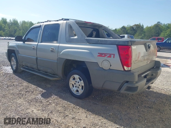 2002 Chevrolet Avalanche with VIN 3GNEK13T52G331996, listed as a IAAI auction lot 42056341 with 283,326 mi miles. Bid and sale history available at carsss.com. Image 3.