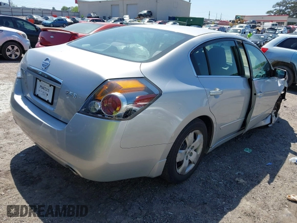 2008 Nissan Altima SL with VIN 1N4AL21E68N549823, listed as a IAAI auction lot 41998818 with Not Provided miles and . Bid and sale history available at DreamBid. Image 4.
