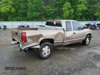 1994 GMC Sierra 1500 z VIN 2GTEK19K3R1574913, wystawiony jako Copart lot #55939635 z przebiegiem 191 240 mil mil oraz Szkoda całkowita • Salvage title. Historia ofert i sprzedaży dostępna na DreamBid. Obrazek 3.