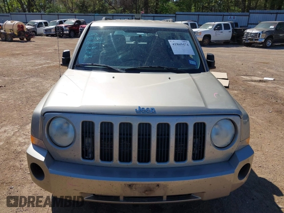 2009 Jeep Patriot Sport z VIN 1J4FT28A49D155628, wystawiony jako IAAI lot #41869474 z przebiegiem 103 082 mil mil oraz . Historia ofert i sprzedaży dostępna na DreamBid. Obrazek 6.