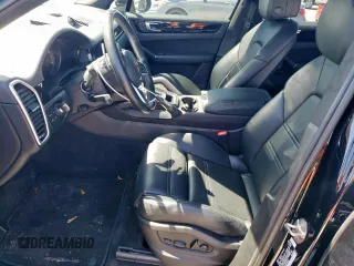 2022 Porsche Cayenne with VIN WP1AA2AY4NDA03564, listed as a Copart auction lot 50070745 with 23,856 mi miles and Clean title. Bid and sale history available at DreamBid. Image 7.