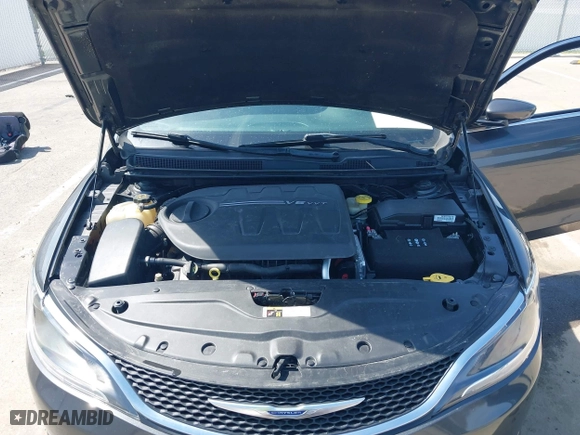 2015 Chrysler 200 C with VIN 1C3CCCEG9FN530575, listed as a IAAI auction lot 41862387 with 190,580 mi miles. Bid and sale history available at carsss.com. Image 10.