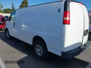 2004 Chevrolet Express Cargo z VIN 1GCFG15X241105110, wystawiony jako IAAI lot #42667123 z przebiegiem 143 147 mil mil oraz . Historia ofert i sprzedaży dostępna na DreamBid. Obrazek 3.