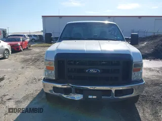 2008 Ford Super Duty F-250 SRW XL with VIN 1FTSX215X8EB47211, listed as a IAAI auction lot 41835753 with 274,515 mi miles. Bid and sale history available at carsss.com. Image 13.