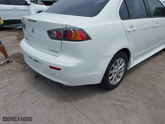 2012 Mitsubishi Lancer ES with VIN JA32U2FU5CU029556, listed as a IAAI auction lot 42104297 with 111,821 mi miles. Bid and sale history available at carsss.com. Image 4.