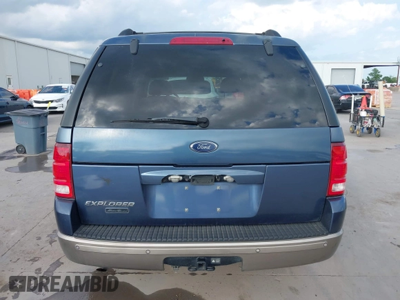 2002 Ford Explorer Eddie Bauer с VIN 1FMZU64E12ZB38127, выставлен на аукционе IAAI как лот 42103590 с пробегом 214 100 миль миль и . История ставок и продаж доступна на DreamBid. Изображение 16.