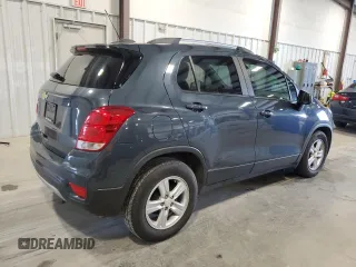 2022 Chevrolet Trax LT z VIN KL7CJLSM3NB530483, wystawiony jako Copart lot #51300365 z przebiegiem 60 386 mil mil oraz Szkoda całkowita • Salvage title. Historia ofert i sprzedaży dostępna na DreamBid. Obrazek 3.