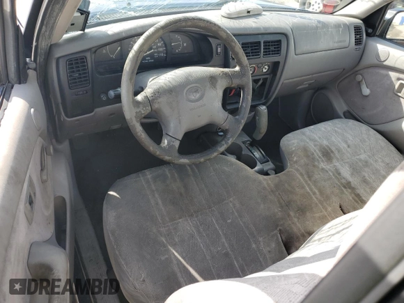 2001 Toyota Tacoma z VIN 5TENL42N81Z750762, wystawiony jako Copart lot #88701015 z przebiegiem 284 557 mil mil oraz Nie do naprawy • Non repairable. Historia ofert i sprzedaży dostępna na DreamBid. Obrazek 8.