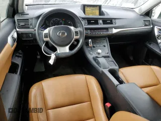 2012 Lexus CT 200h z VIN JTHKD5BH9C2080211, wystawiony jako Copart lot #47530625 z przebiegiem 114 971 mil mil oraz Szkoda całkowita • Salvage title. Historia ofert i sprzedaży dostępna na DreamBid. Obrazek 8.