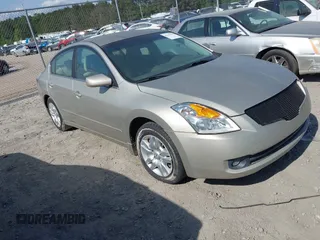 2009 Nissan Altima 2.5 S with VIN 1N4AL21E69N445043, listed as a IAAI auction lot 42141999 with 156,010 mi miles. Bid and sale history available at carsss.com. Image 1.