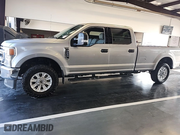 2020 Ford F-250 XL z VIN 1FT7W2B69LED71045, wystawiony jako IAAI lot #42811289 z przebiegiem 102 853 mil mil oraz . Historia ofert i sprzedaży dostępna na DreamBid. Obrazek 12.