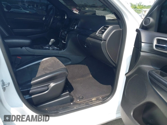 2020 Jeep Grand Cherokee Laredo E with VIN 1C4RJFAG5LC375033, listed as a IAAI auction lot 42415231 with 62,489 mi miles and . Bid and sale history available at DreamBid. Image 5.