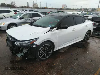 2024 Nissan Sentra SR z VIN 3N1AB8DV0RY242036, wystawiony jako IAAI lot #41345201 z przebiegiem 15 194 mil mil oraz . Historia ofert i sprzedaży dostępna na DreamBid. Obrazek 17.