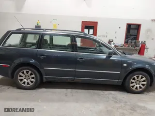 2003 Volkswagen Passat GLS with VIN WVWVD63B63E368748, listed as a IAAI auction lot 42022512 with 130,038 mi miles. Bid and sale history available at carsss.com. Image 13.