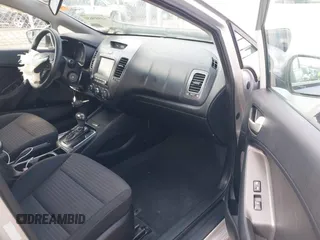 2018 Kia Forte LX with VIN 3KPFL4A77JE274020, listed as a IAAI auction lot 41919650 with 94,568 mi miles and . Bid and sale history available at DreamBid. Image 5.