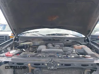 2009 Ford F-150 XL с VIN 1FTPW14VX9KB90058, выставлен на аукционе IAAI как лот 42608936 с пробегом 200 050 миль миль и . История ставок и продаж доступна на DreamBid. Изображение 10.
