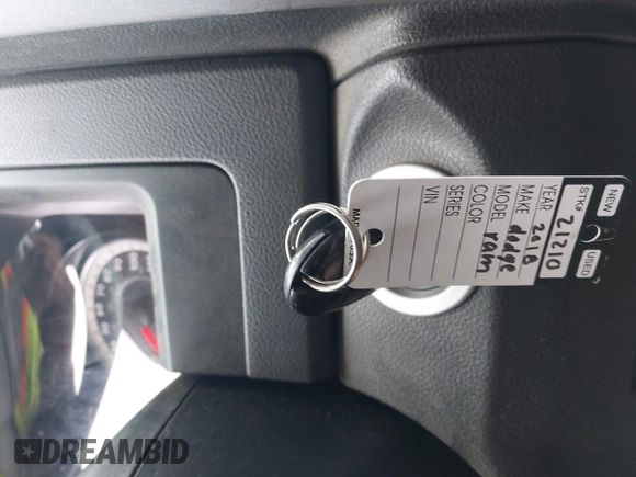 2018 Ram 1500 Tradesman z VIN 1C6RR7FT5JS320998, wystawiony jako IAAI lot #42262904 z przebiegiem 257 480 mil mil oraz . Historia ofert i sprzedaży dostępna na DreamBid. Obrazek 11.